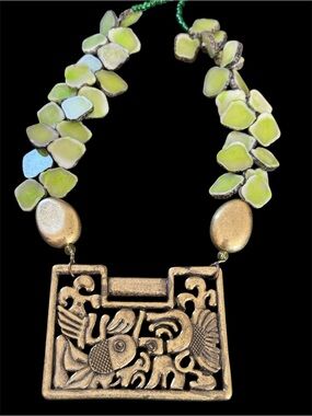 Asian Artisan Agate Gemstone Necklace